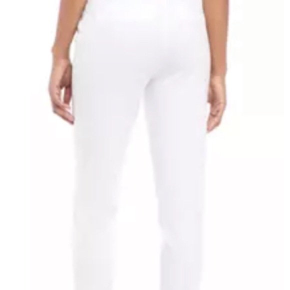 Crown and ivy white pants. NWT size 12 - Picture 2 of 2